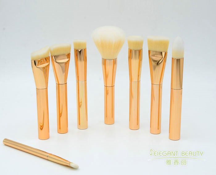 化妝刷套裝怎么選？材質、功能、品牌一篇講透